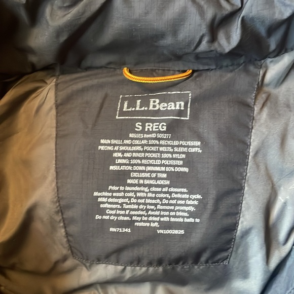 L.L.Bean Women's Mountain Classic Down Parka Winter Coat Black Insulated Small - Picture 4 of 16